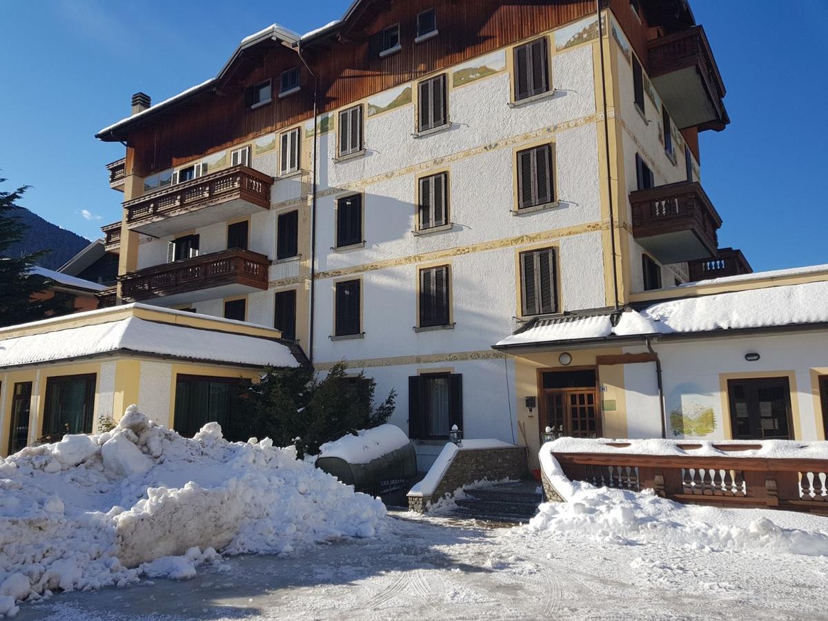 Hotel Posta Aprica Exteriör bild